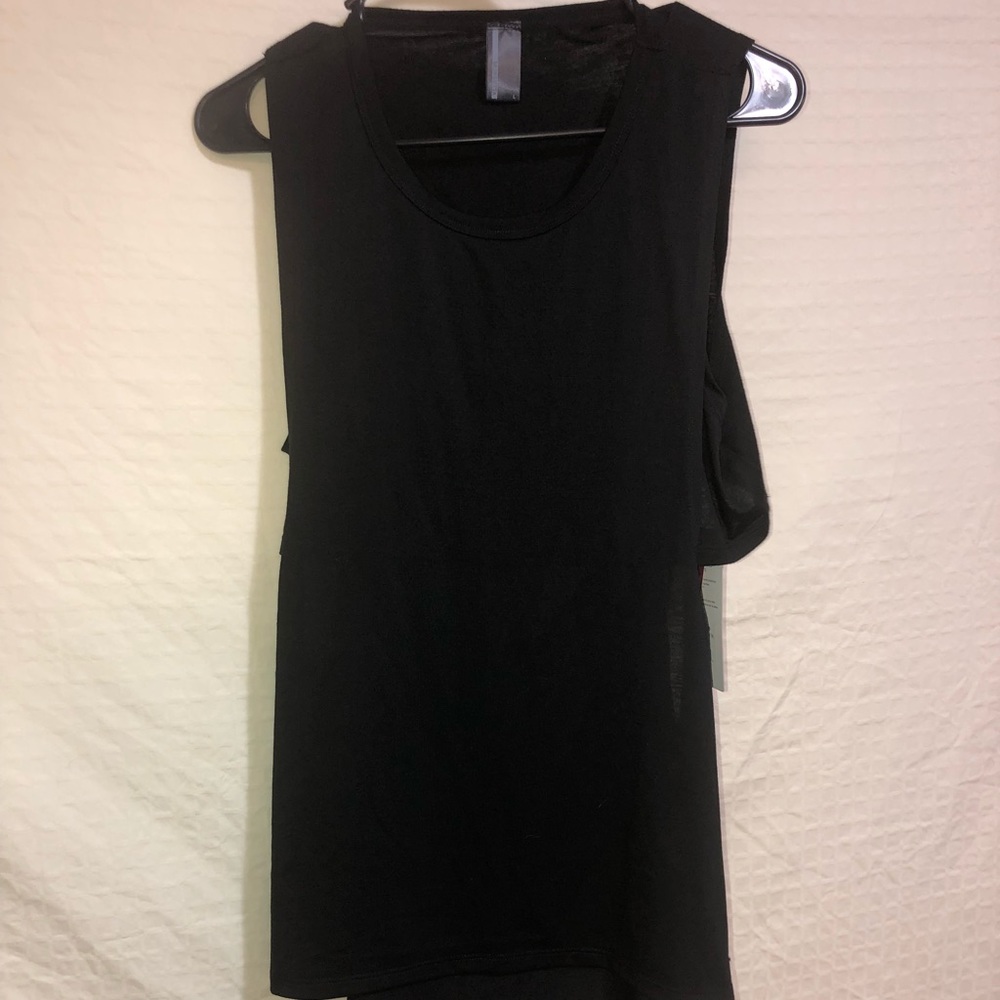 Black open back top size L